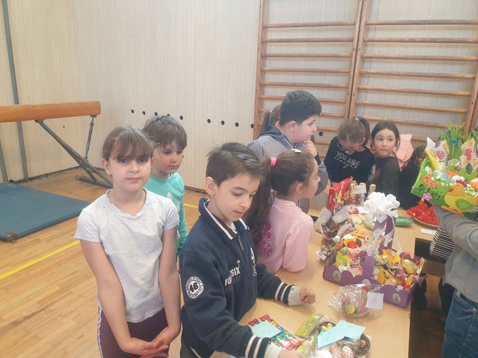 Велигденски базар