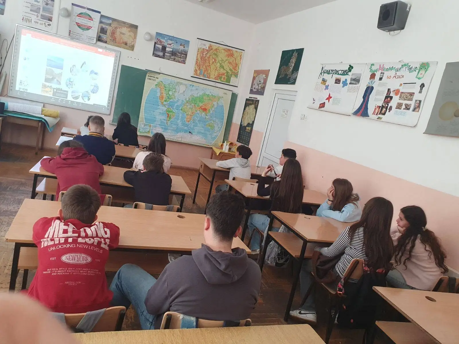 Учество на ученици во онлајн предавање „Вода за сите“
