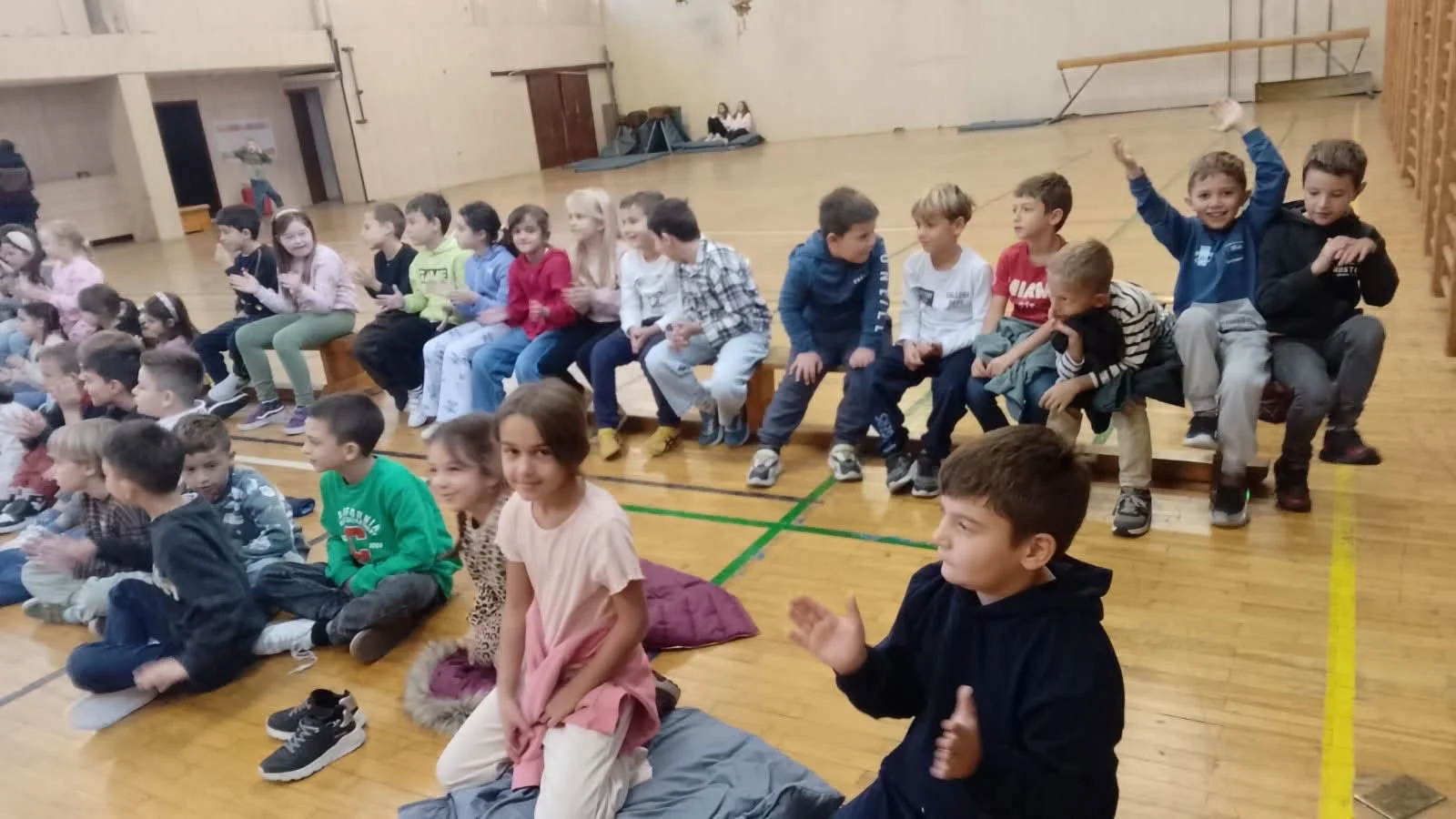 Театарско дружење и најубавата приказна за другарството!